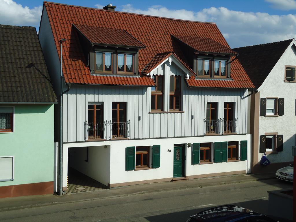 Apartment Living Timeless - Ruster Drachennest, Zentrale Lage In Rust, Nur Wenige Minuten Zum Europa-park & Rulantica Rust